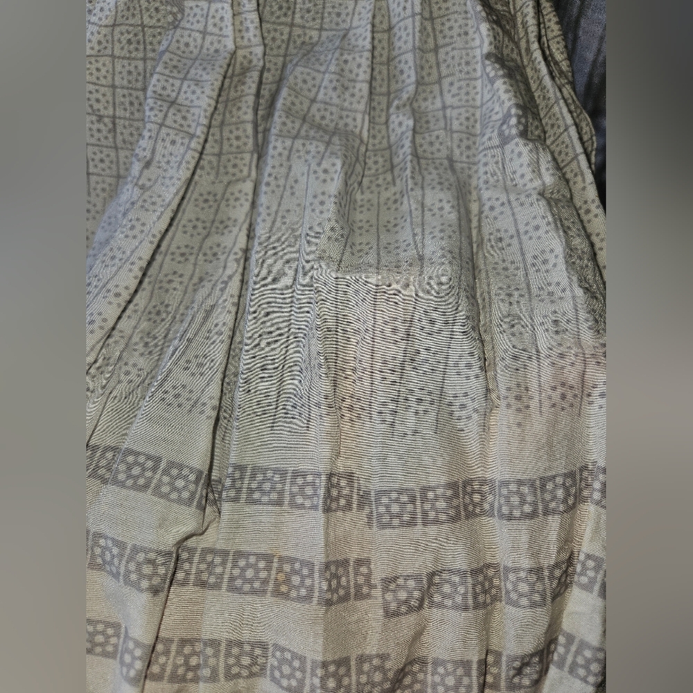 Sheer Scarf - Picture 2 of 5